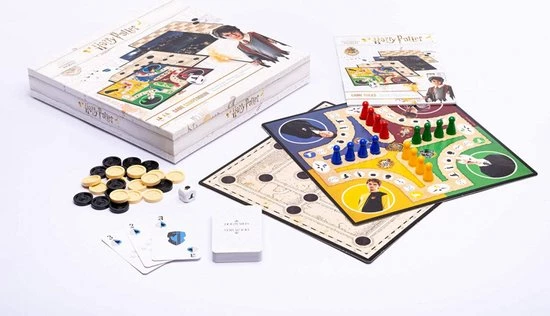 Wizarding World Of Harry Potter Harry Potter - 4-in-1 Spellendoos - Molenspel - Dammen - Ludo (Mens-Erger-Je-Niet) - Kaartspel - Bordspel Verzameling - Game Compendium 2 Wizarding World Of Harry Potter Harry Potter - 4-in-1 Spellendoos - Molenspel - Dammen - Ludo (Mens-Erger-Je-Niet) - Kaartspel - Bordspel Verzameling - Game Compendium - Afbeelding 2