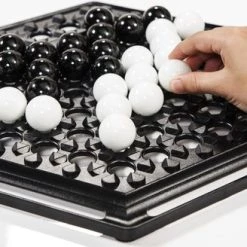 Zygomatic Board Game Studio Abalone - Bordspel -Bordspellen Verkoopwinkel 550x328 2