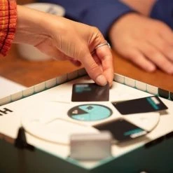 Bezzerwizzer HINT - Bordspel - NL -Bordspellen Verkoopwinkel 550x366 142