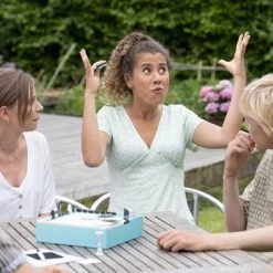 Bezzerwizzer HINT - Bordspel - NL -Bordspellen Verkoopwinkel 550x366 143