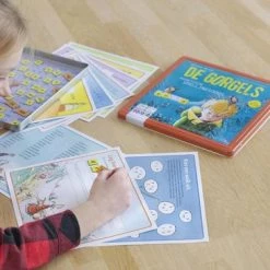 Jochem Myjer De Gorgels - De Gorgels Magnetische Spellingsdoos -Bordspellen Verkoopwinkel 550x366 236