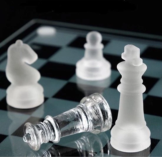 Nixnix Schaakbord 35x35cm - Schaakbord Glas - Luxe Schaakbord - Schaakspel - XL Formaat 6 Nixnix Schaakbord 35x35cm - Schaakbord Glas - Luxe Schaakbord - Schaakspel - XL Formaat - Afbeelding 6