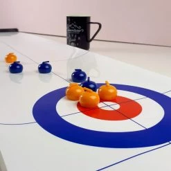 Kikkerland Curling Game - Voor Op Tafel - Spelletjes Voor Kinderen - Speelgoed - Compacte Speelset - Makkelijk Mee Te Nemen Op Reis - Spel - Leuk Voor Kids - Bezigheid -Bordspellen Verkoopwinkel 550x550 283