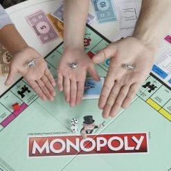 Monopoly Classic - Bordspel -Bordspellen Verkoopwinkel 550x550 29