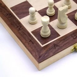 Fortecom Premium Schaakbord Met Co Rdinaten - 2 Extra Dames - 100% Houten Schaakset - 38 Cm - Magnetisch - Inclusief Schaakstukken - Chess Set Schaakborden Schaken Schaak Schaakspellen -Bordspellen Verkoopwinkel 550x550 409