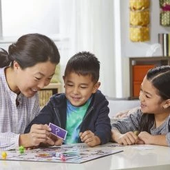 Mijn Eerste Monopoly - Junior Uitgave - Bordspel 21 Mijn Eerste Monopoly - Junior Uitgave - Bordspel -Bordspellen Verkoopwinkel 550x550 99