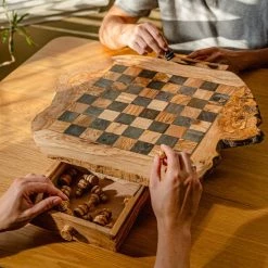 Schaakset Olijfolie & Honing Met Laden - Schaakspel - Schaakstukken - Schaakbord - Schaken - Bordspel - Handgemaakt - Hout - Zwart - Volwassenen & Kinderen - 35 X 35 X 8,5 Cm -Bordspellen Verkoopwinkel 550x823 8