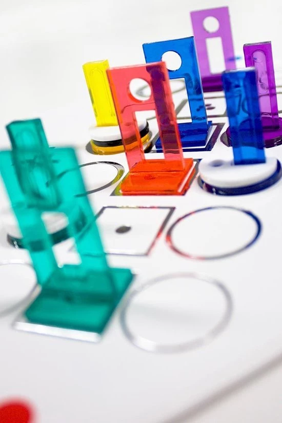 Tactic IKNOW - Nieuwe Editie - Bordspel 4 Tactic IKNOW - Nieuwe Editie - Bordspel - Afbeelding 4